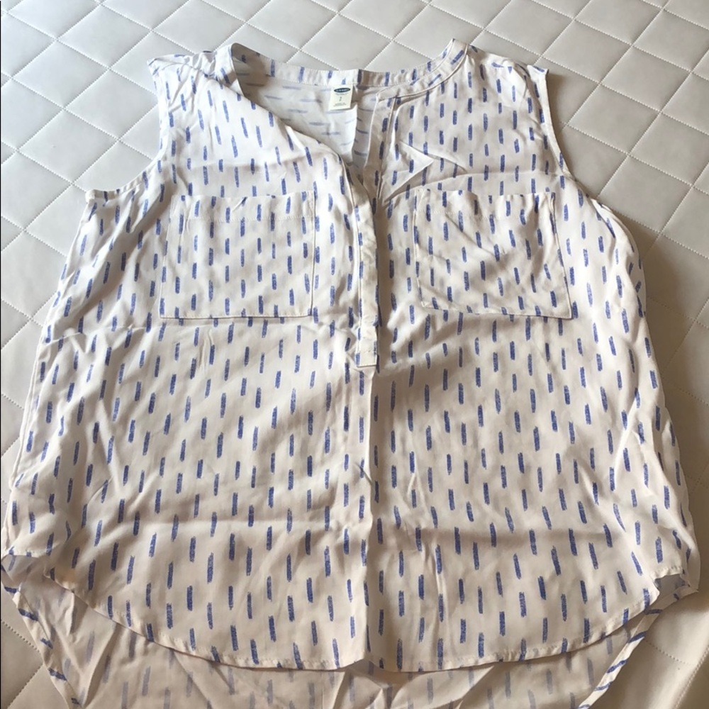 White pattered tank